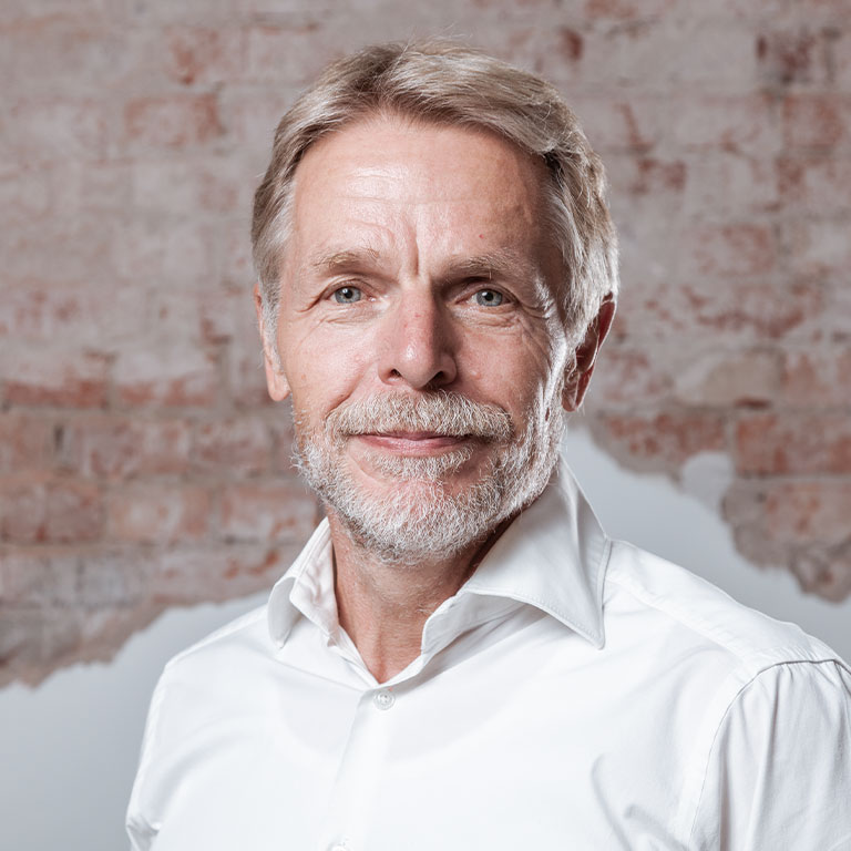 qtec Healthcare Solutions | Dr. Hans Joachim Graf